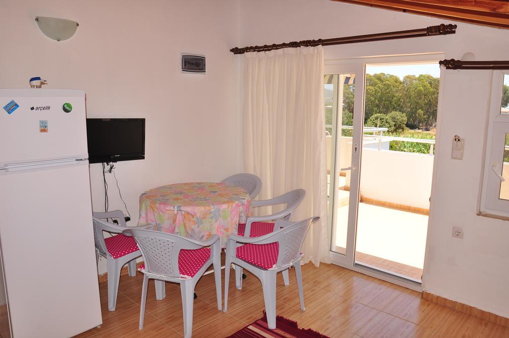 Apartment Iskandil Datça Bilik gambar