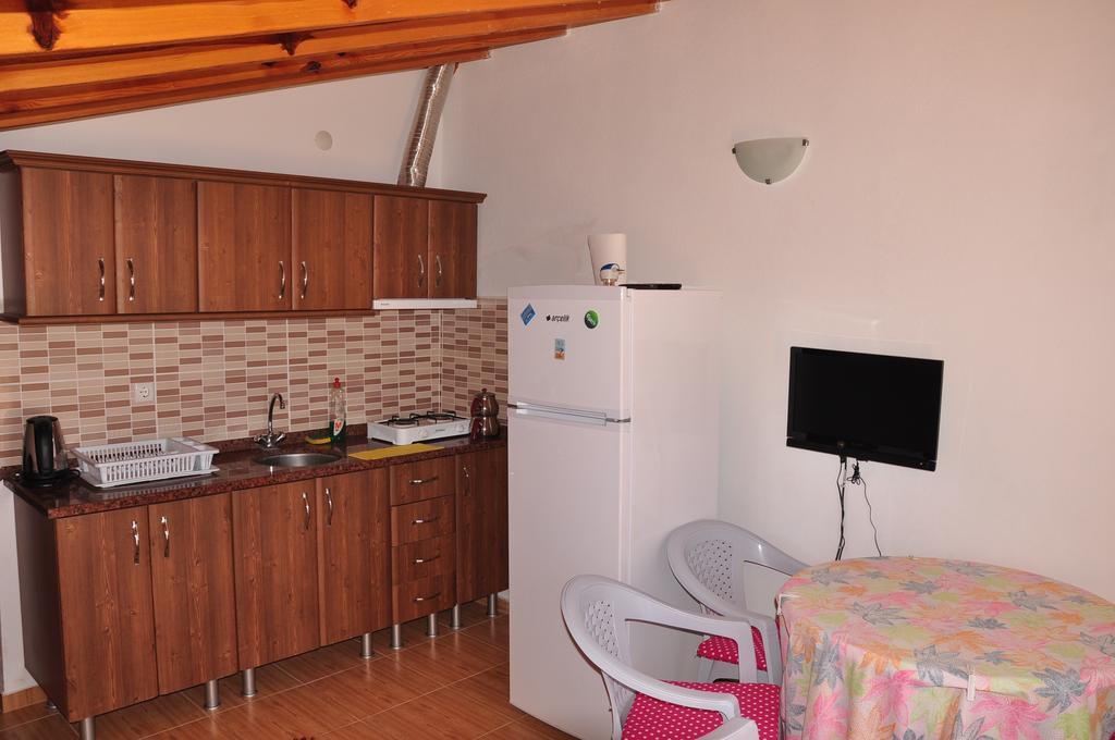 Apartment Iskandil Datça Bilik gambar